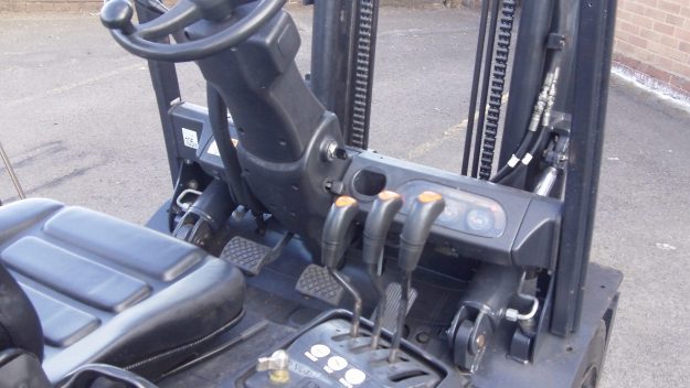 Doosan D25S Forklift Truck Doosan D25S forklift